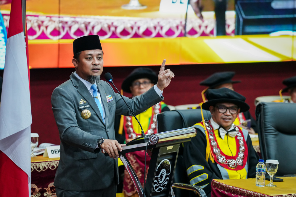 Dies Natalis ke-65 UNM, Gubernur Sulsel Dorong Kolaborasi Kampus dan Pemerintah Bangun SDM Unggul